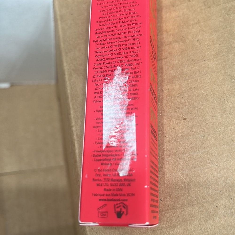 Too Faced Lip Injection Extreme - Picture 4 of 4